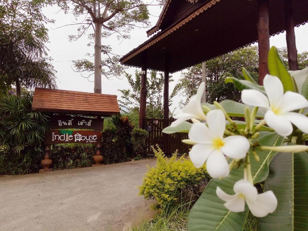 Indie House @ Maerim Chiang Mai Exteriör bild