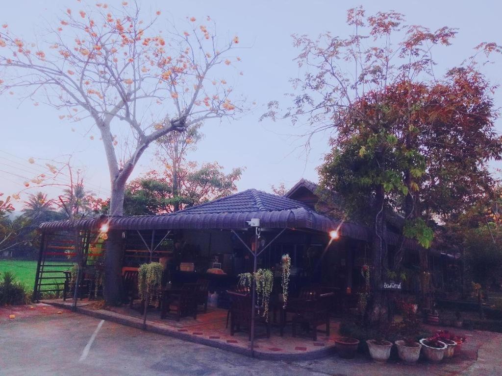 Indie House @ Maerim Chiang Mai Exteriör bild