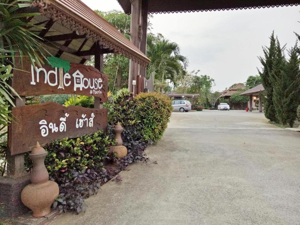 Indie House @ Maerim Chiang Mai Exteriör bild