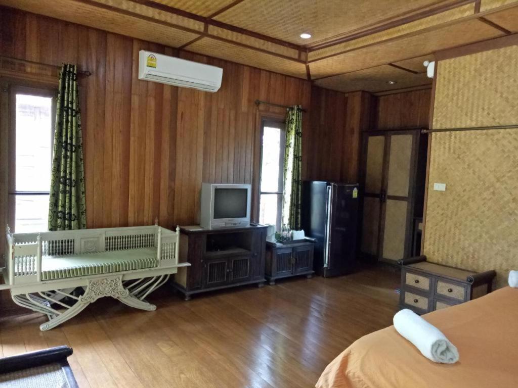 Indie House @ Maerim Chiang Mai Exteriör bild