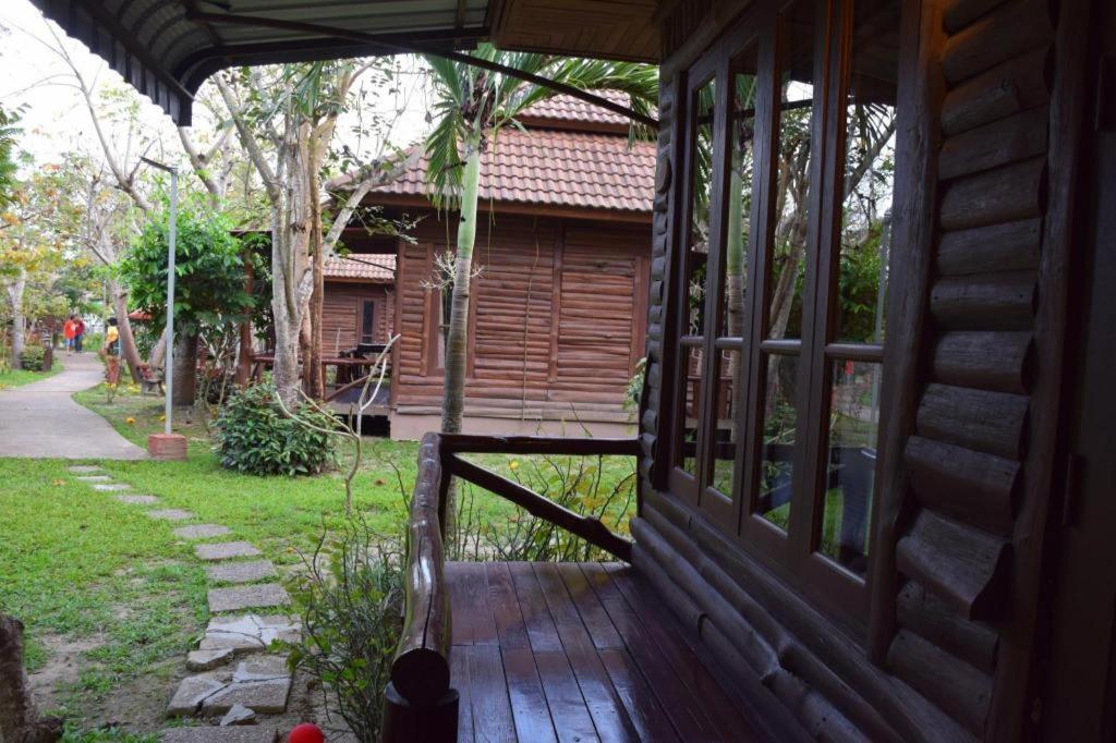 Indie House @ Maerim Chiang Mai Exteriör bild