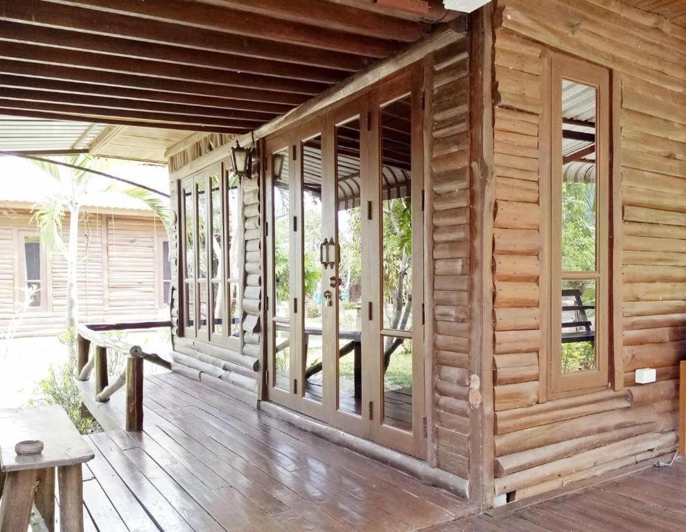 Indie House @ Maerim Chiang Mai Exteriör bild